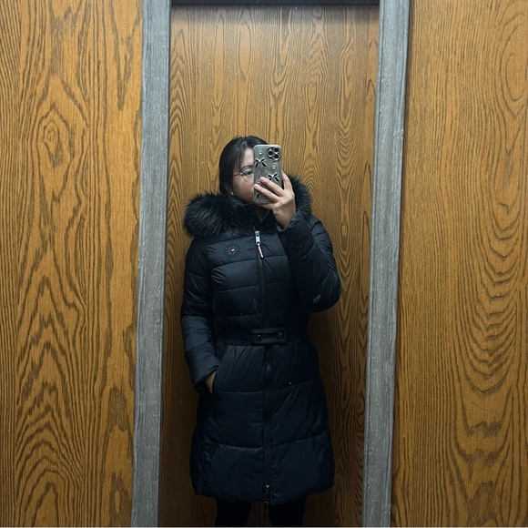 Tommy Hilfiger Long Fur Hooded Puffer Jacket with Belt - Picture 8 of 11